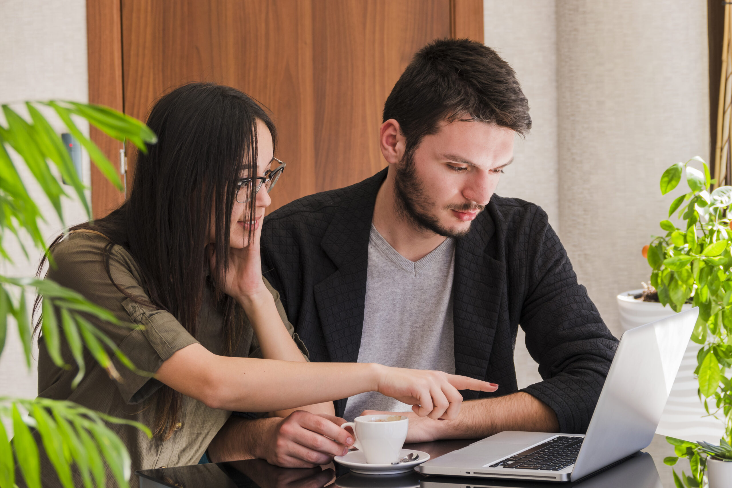 TST decide: não cabe responsabilização de cônjuge de sócio em execução trabalhista