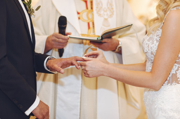 União estável e casamento têm os mesmos direitos? Entenda as diferenças